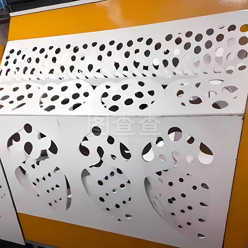 铝板在现代建筑设计中的应用趋势与前沿探索